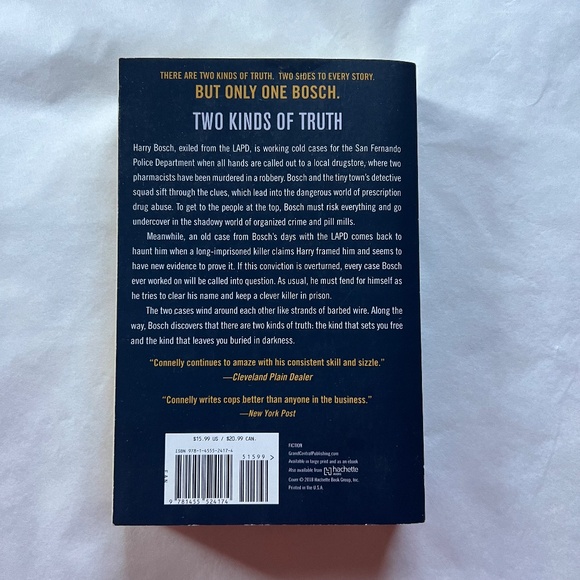 BARGAIN: 3 books; 2 by Michael Connelly and 1 by Douglas Preston - Picture 3 of 10